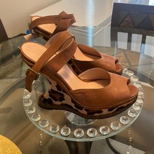 Stewart Weismann leopard and leather designer exquisite platform heels